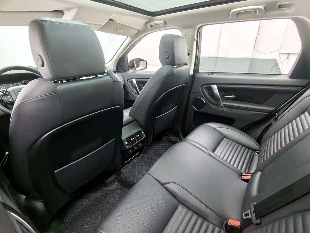 Land Rover Discovery Sport 2021 — фото 6