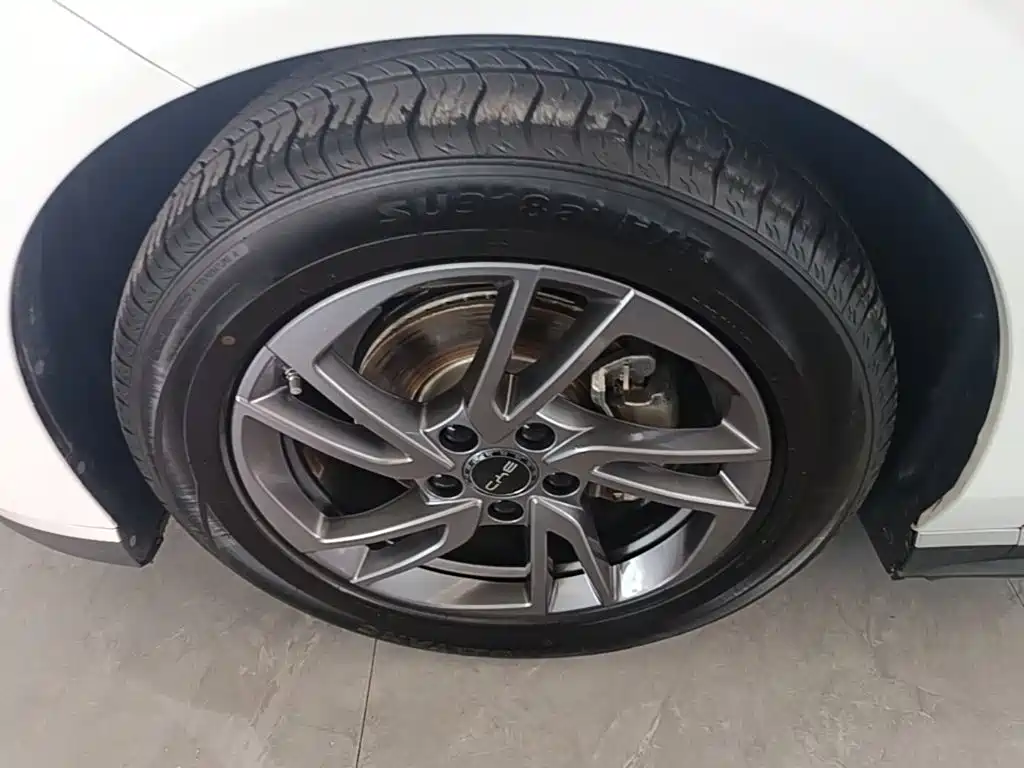 BYD Seal 06 2025 — фото 23