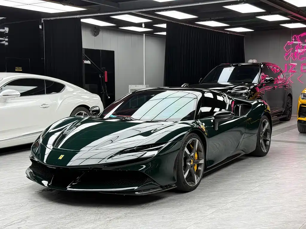 Ferrari SF90 2022 — фото 1