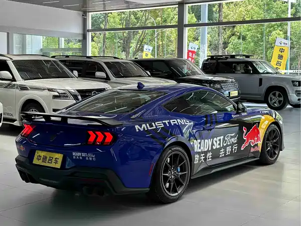 Ford Mustang 2024