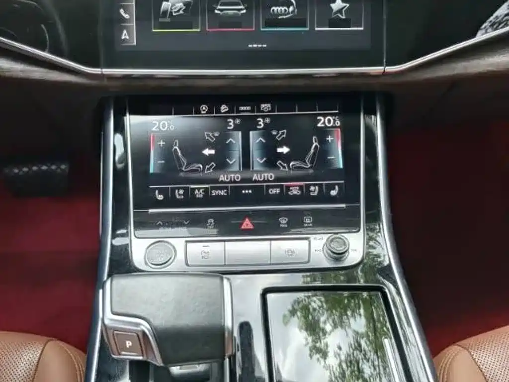 Audi Q7 2021 — фото 17
