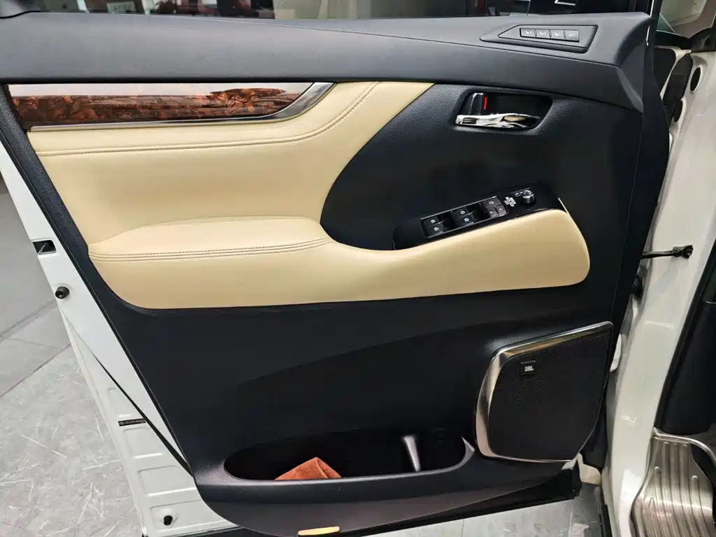 Toyota Alphard 2019 — фото 5