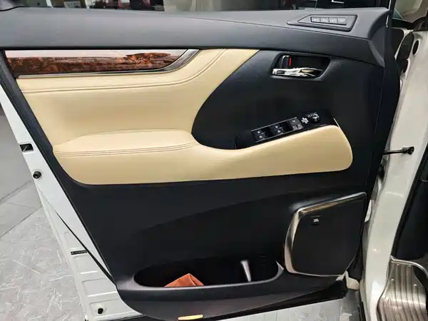 Toyota Alphard 2019