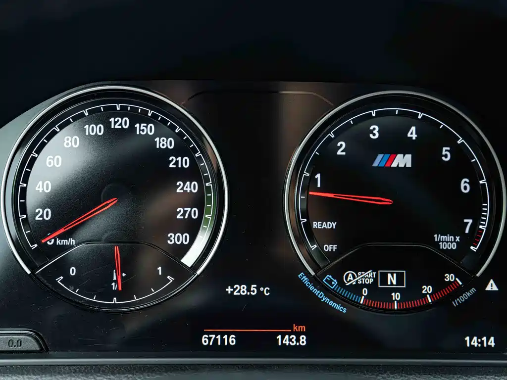 BMW M2 2018 — фото 14