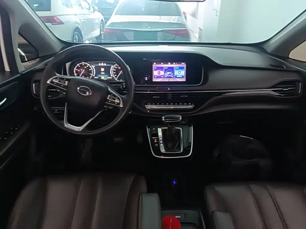 GAC Trumpchi M6 2019 — фото 9