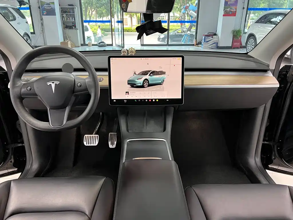 Tesla Model Y 2022 — фото 10