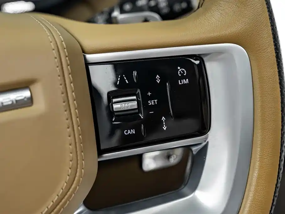 Land Rover Range Rover 2025 — фото 10