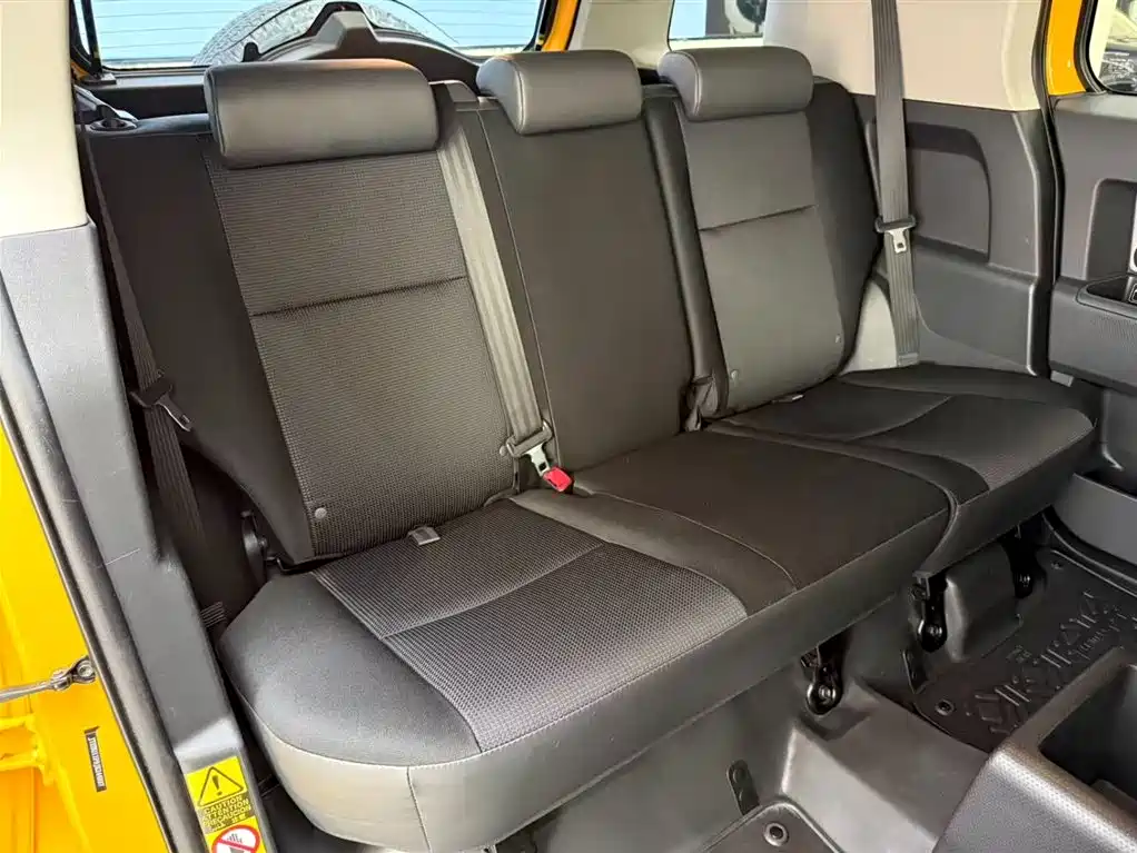 Toyota FJ Cruiser 2020 — фото 24
