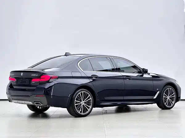 BMW 5 Series 2023