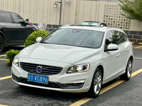 Volvo V60 2014