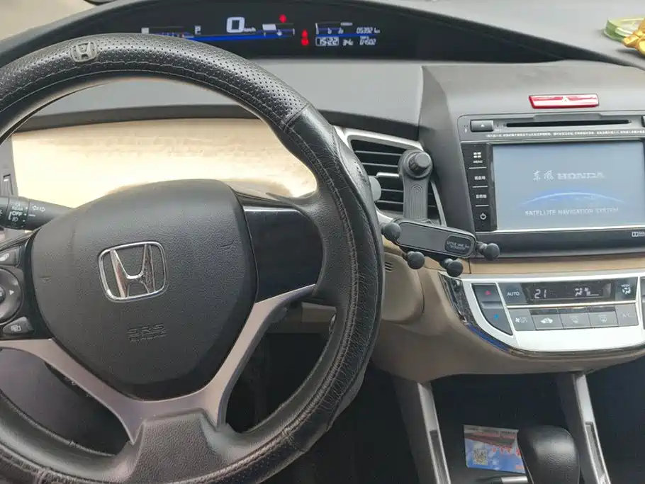 Honda Jade 2016 — фото 12