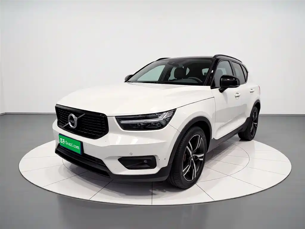 Volvo XC40 2020 — фото 3