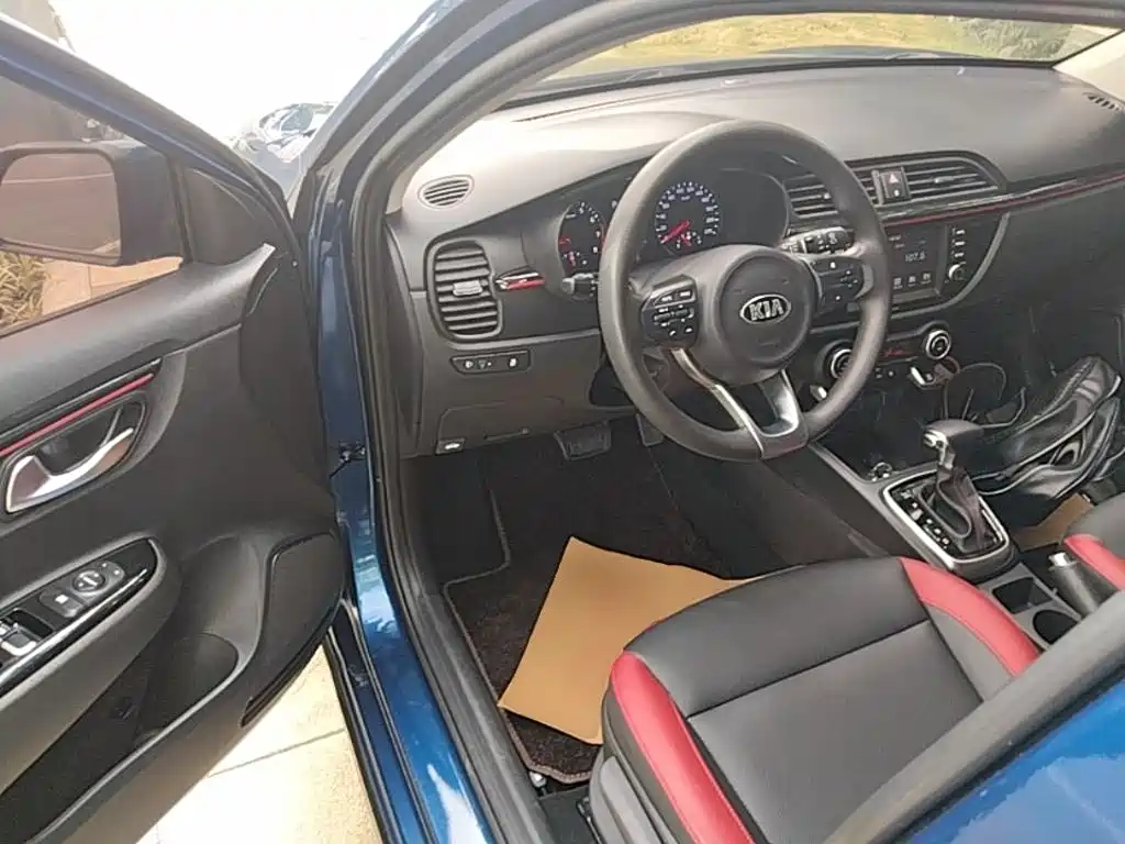 Kia KX CROSS 2018 — фото 16