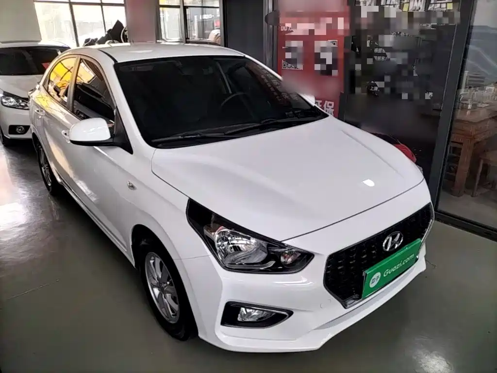 Hyundai Accent 2018 — фото 4