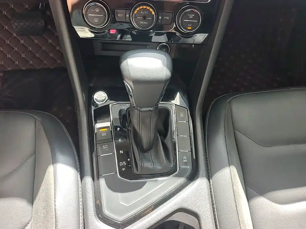 Volkswagen Tiguan L 2021 — фото 14