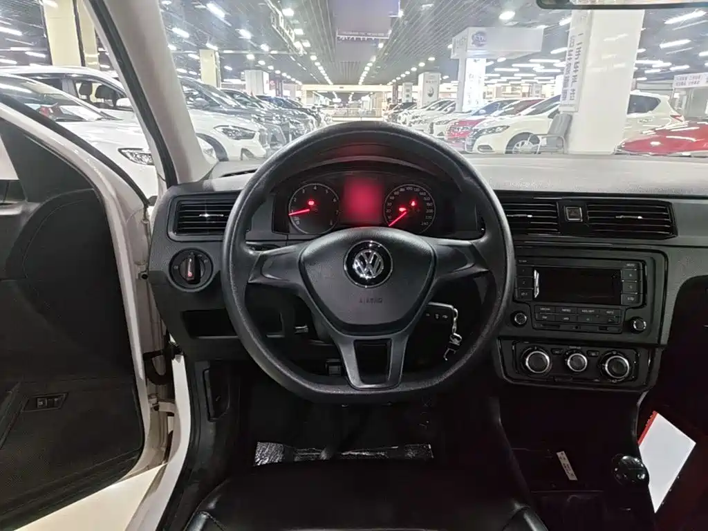 Volkswagen Santana 2019 — фото 11