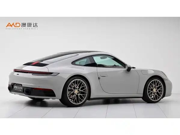 Porsche 911 2023
