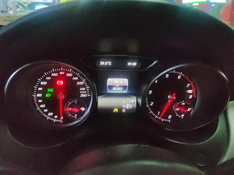 Mercedes-Benz CLA 2017 — фото 14