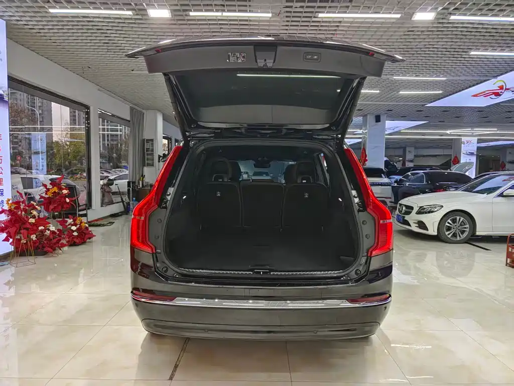 Volvo XC90 2024 — фото 14