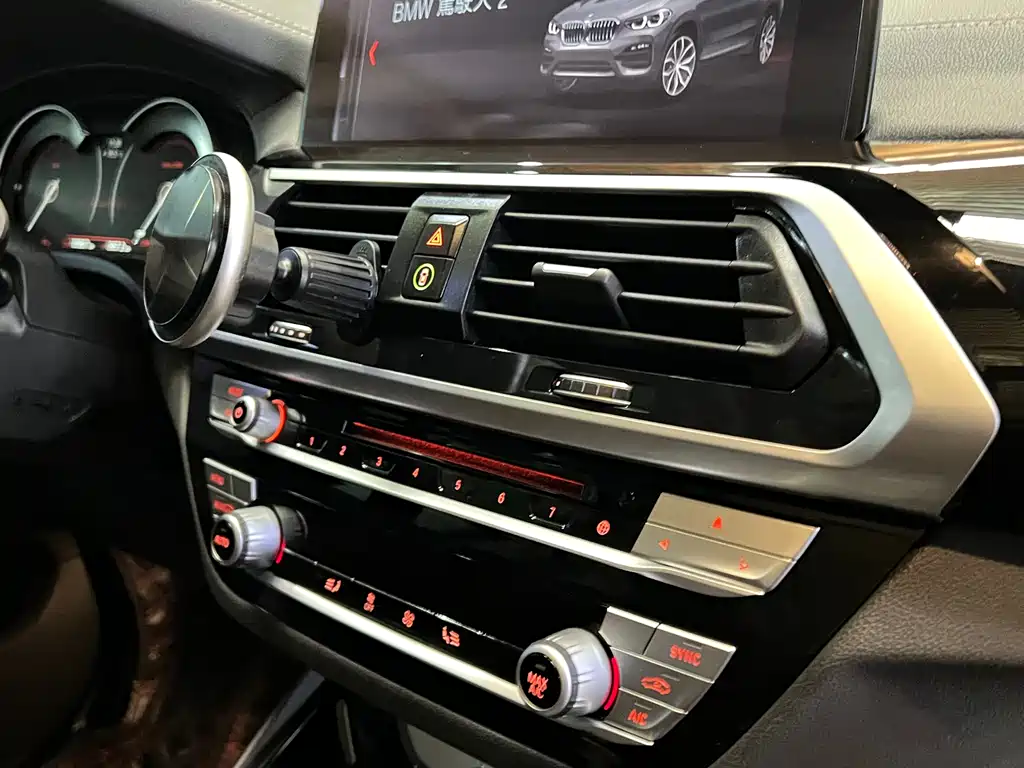 BMW X3 2019 — фото 15