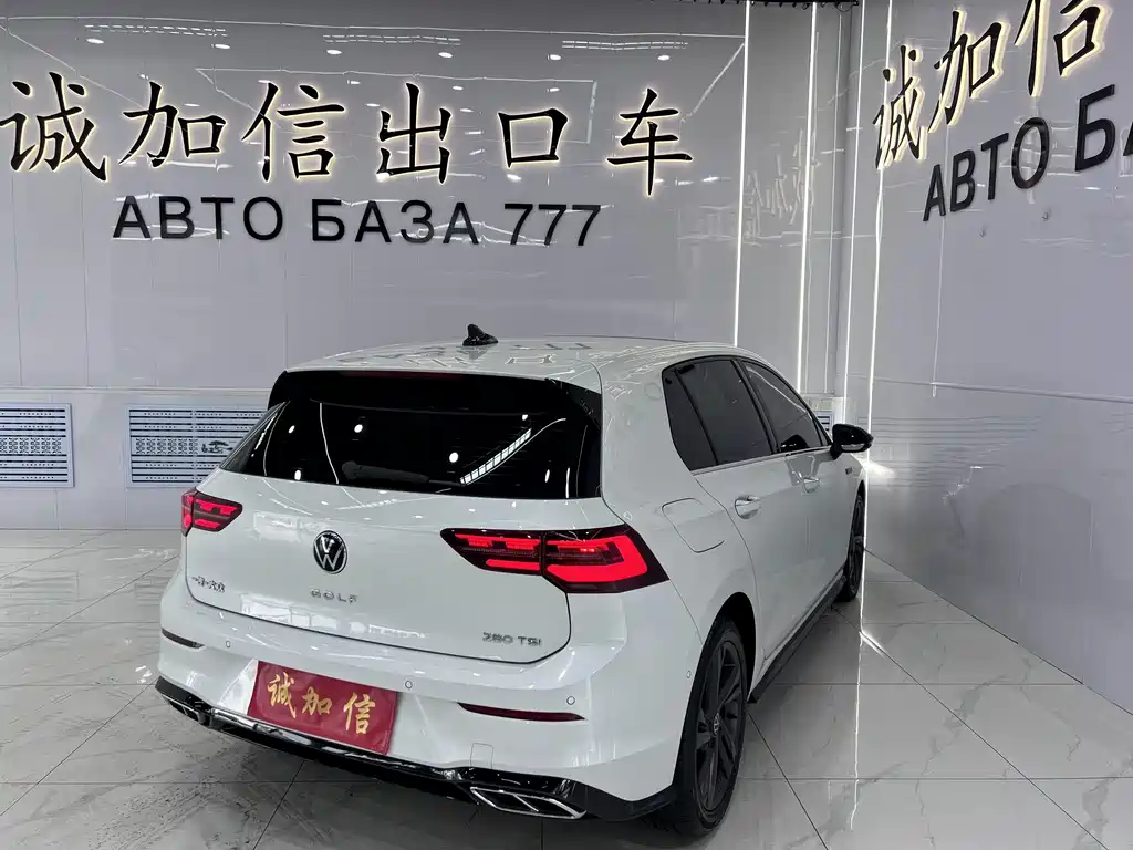 Volkswagen Golf 2022 — фото 6