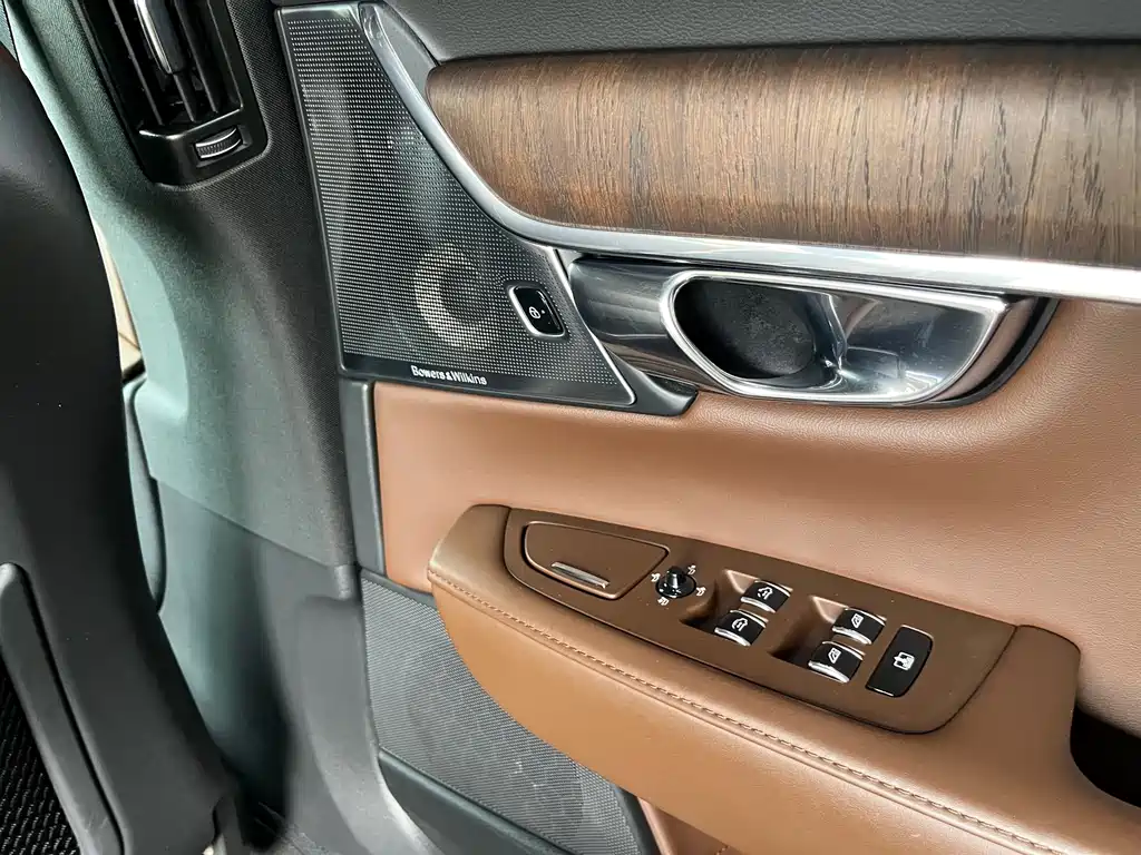 Volvo S90 2020 — фото 14