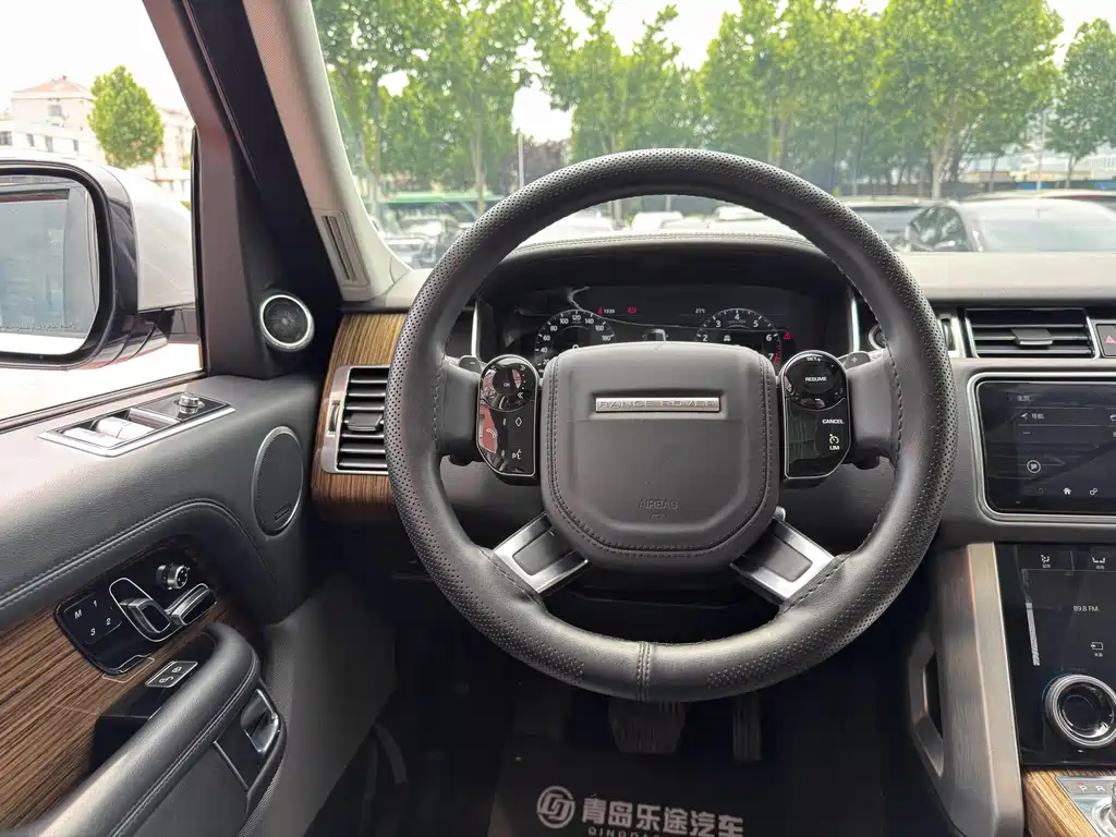 Land Rover Range Rover 2018 — фото 11