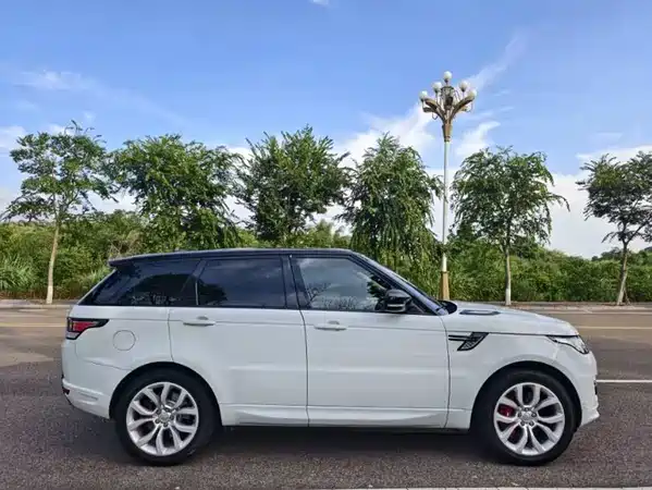 Land Rover Range Rover Sport 2014