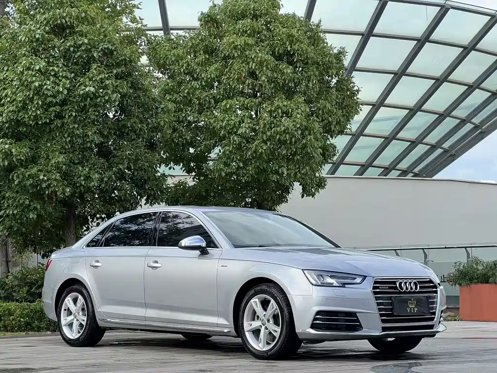 Audi A4L 2017 — фото 3