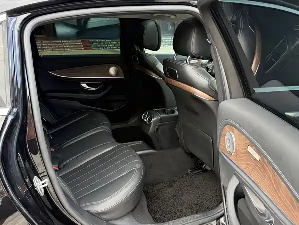 Mercedes-Benz E-Class 2017