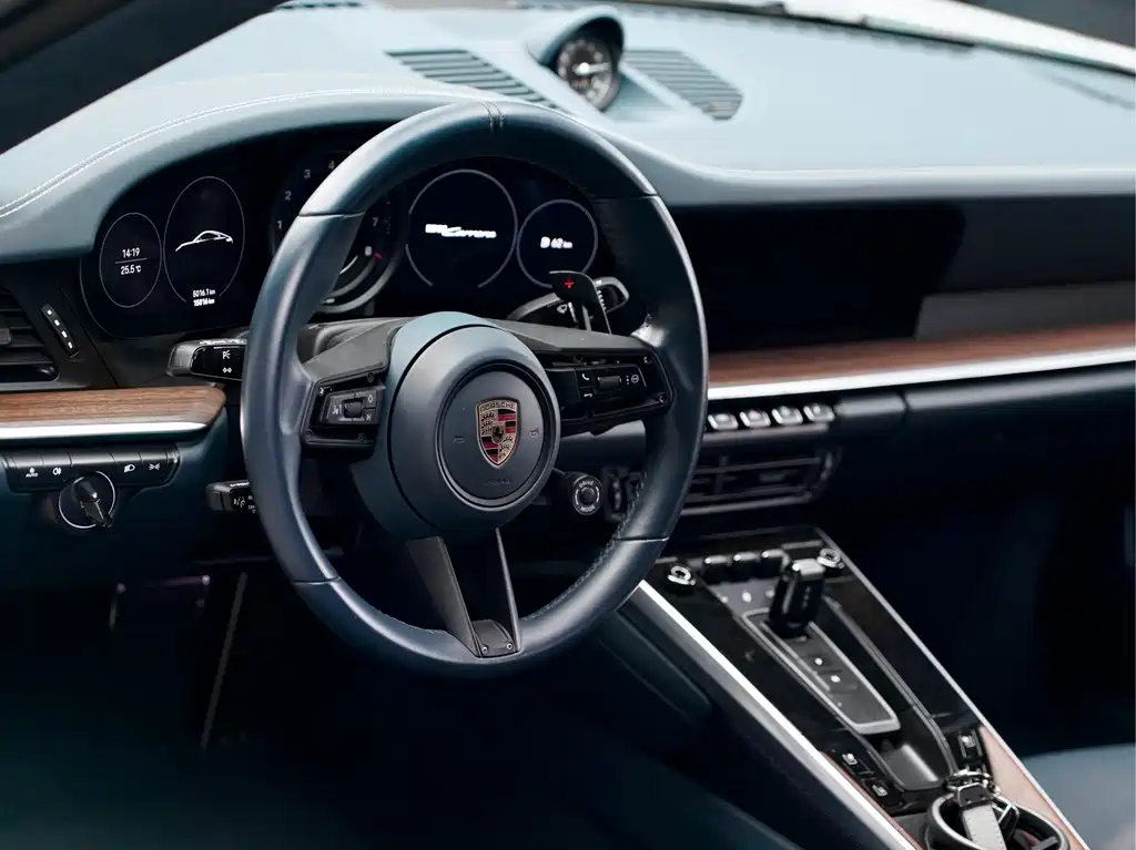 Porsche 911 2023 — фото 10