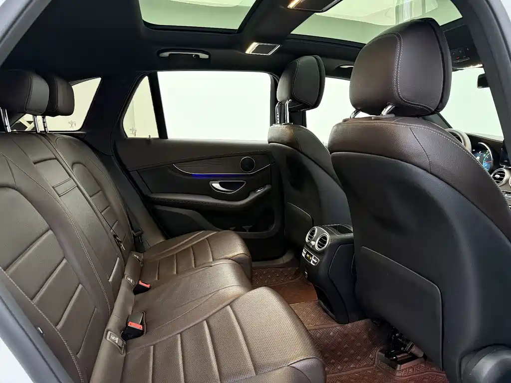 Mercedes-Benz GLC 2020 — фото 16