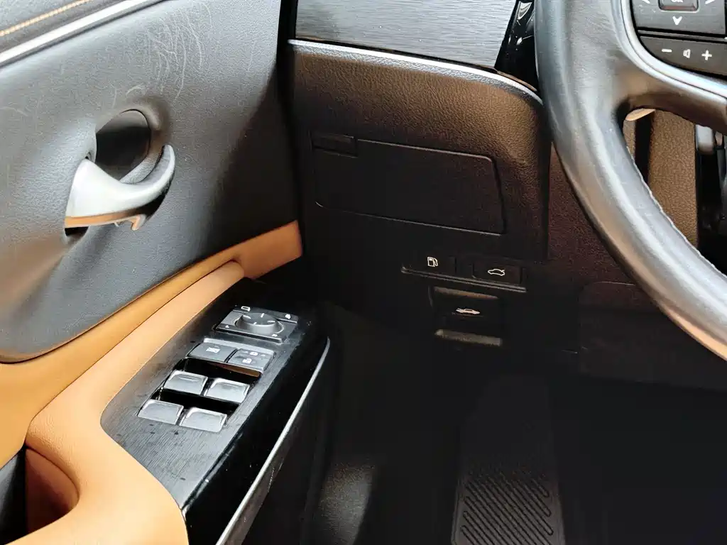 Lexus ES 2022 — фото 16