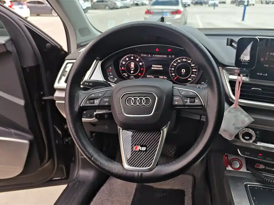 Audi Q5L 2021 — фото 15