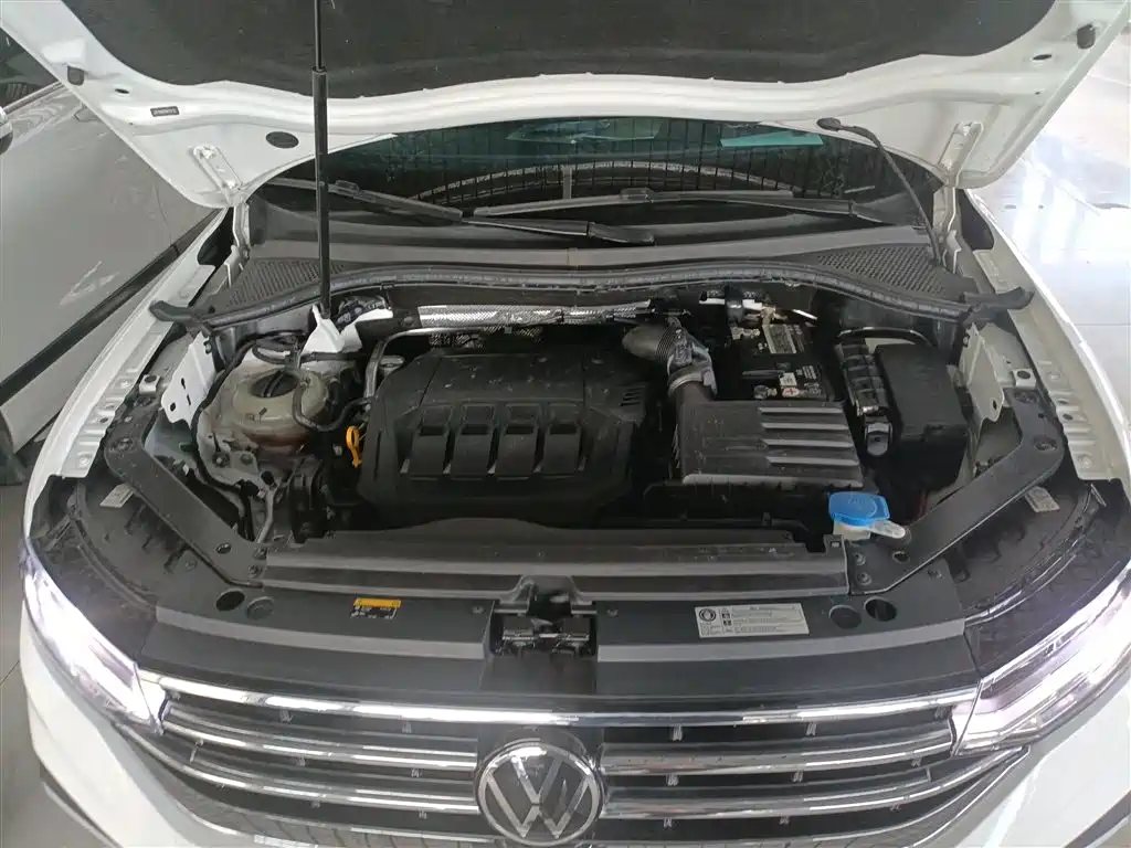 Volkswagen Tiguan L 2023 — фото 20