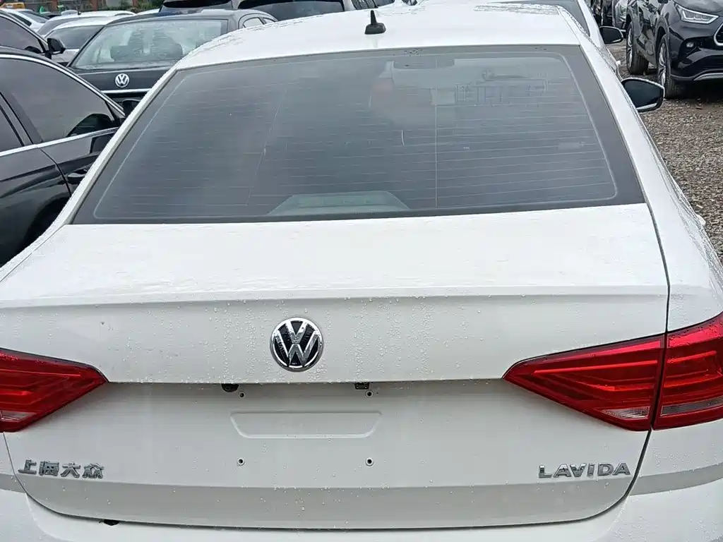 Volkswagen Lavida 2016 — фото 4