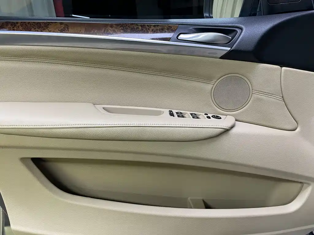 BMW X5 2011 — фото 14