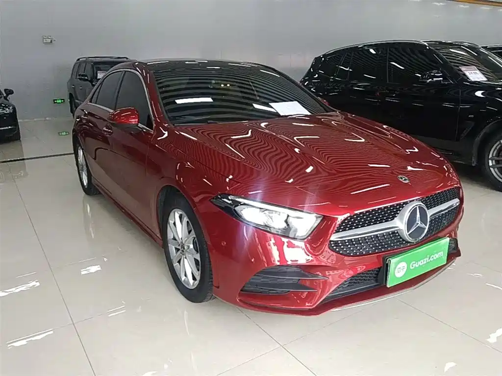 Mercedes-Benz A-Class 2019 — фото 4