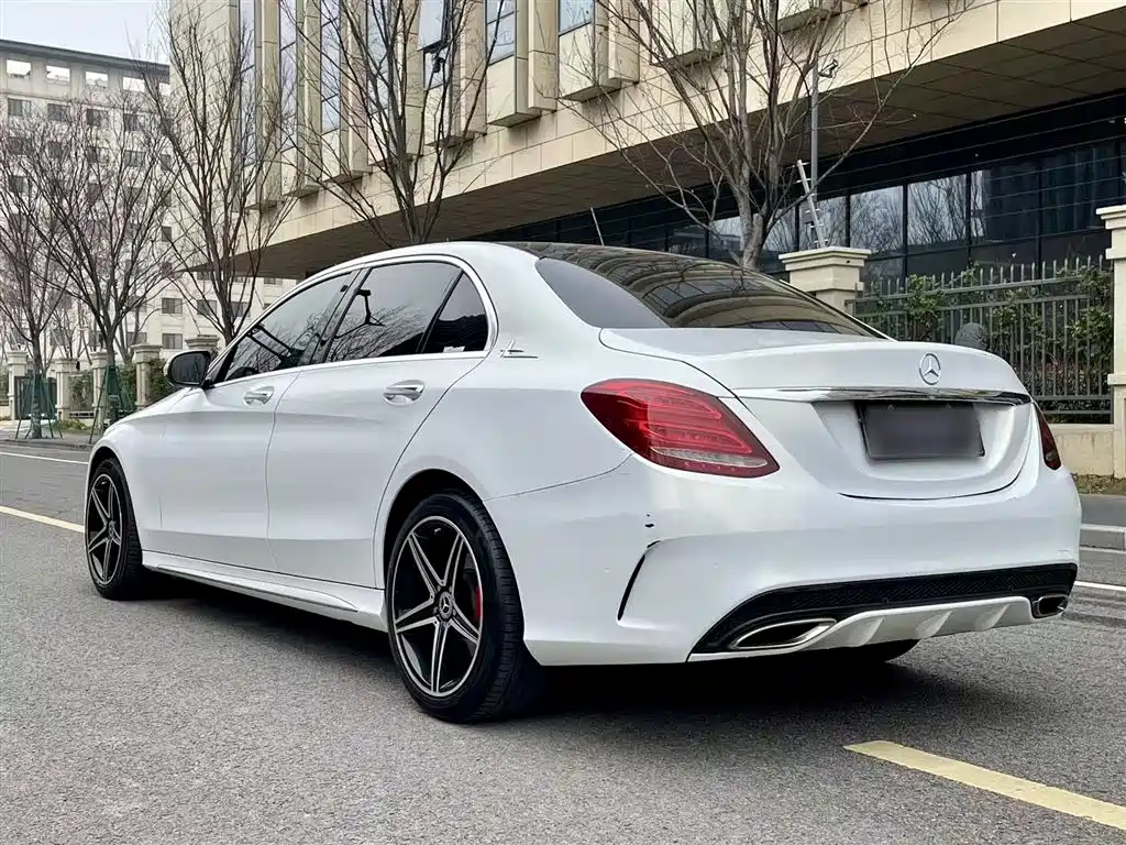 Mercedes-Benz C-Class 2017 — фото 25