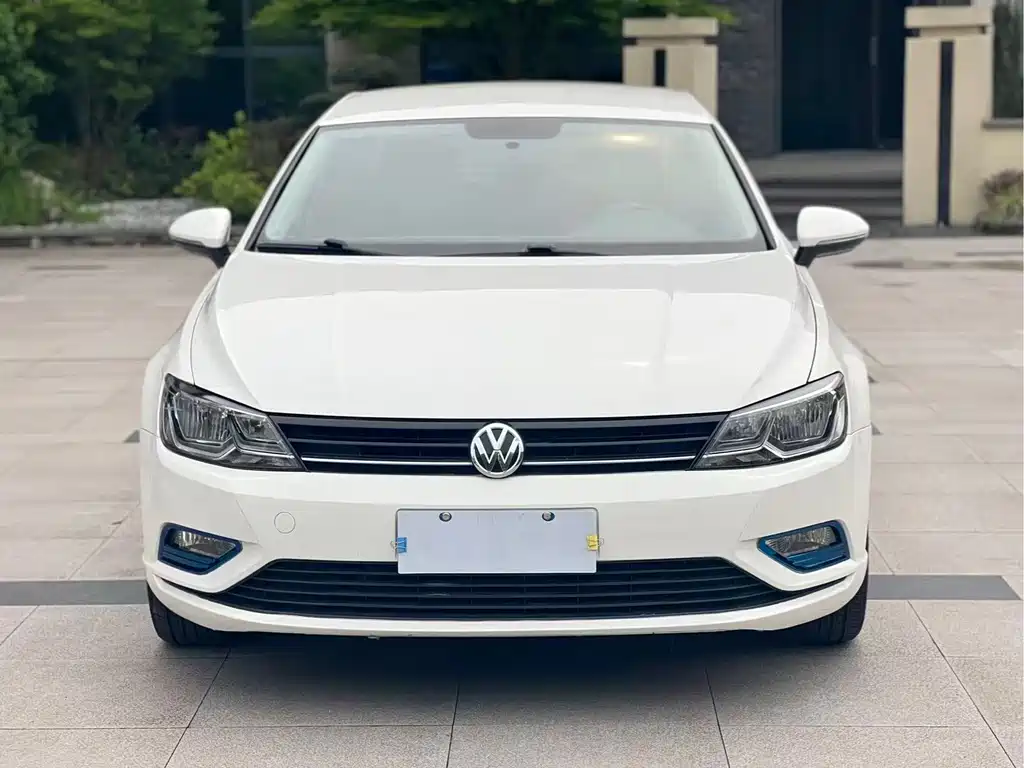 Volkswagen Lamando 2017 — фото 2