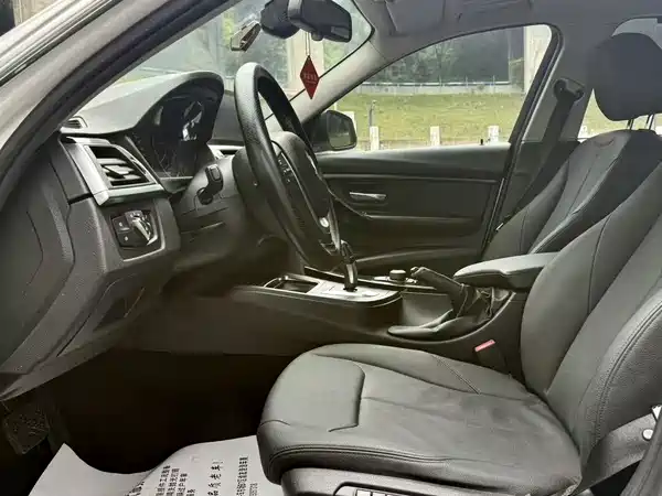 BMW 3 Series 2016
