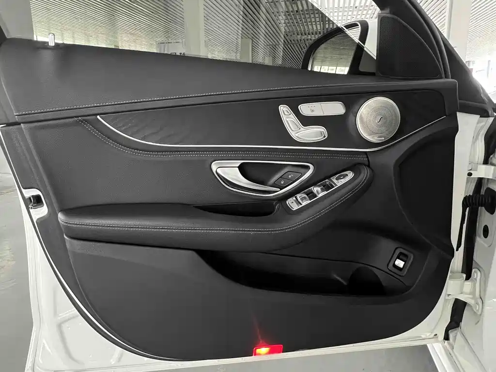 Mercedes-Benz C-Class 2019