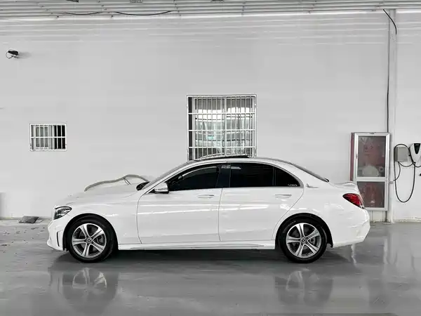 Mercedes-Benz C-Class 2019