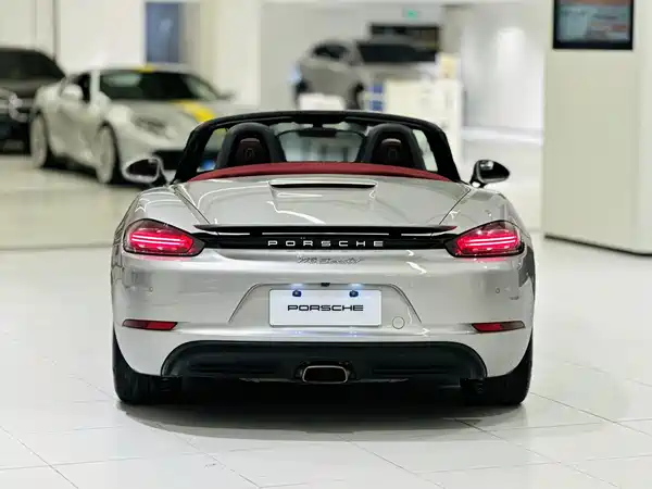 Porsche 718 2022