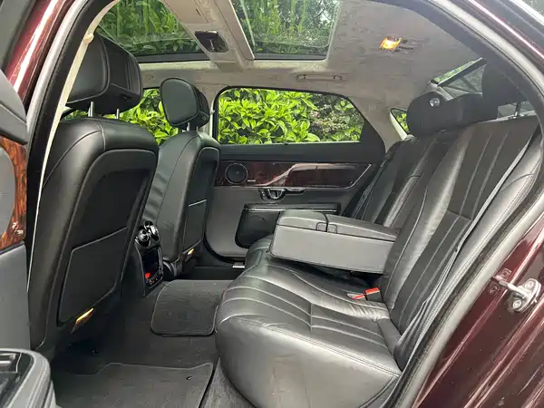 Jaguar XJ 2015