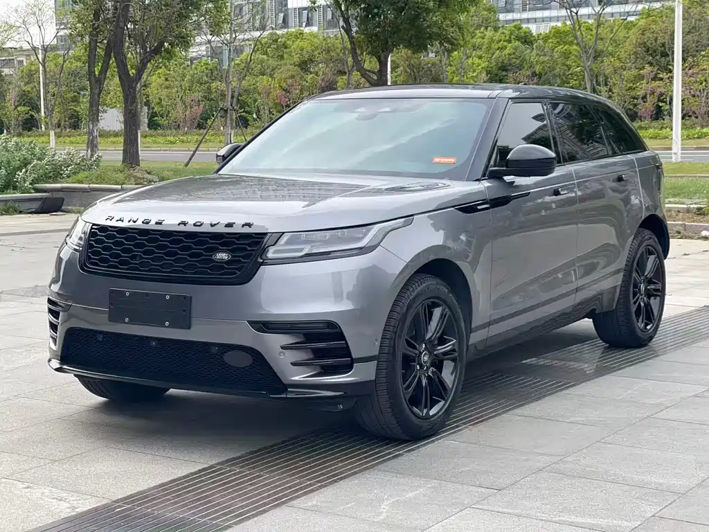 Land Rover Velar 2022 — фото 1