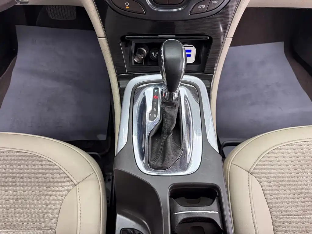 Buick Regal 2015 — фото 20