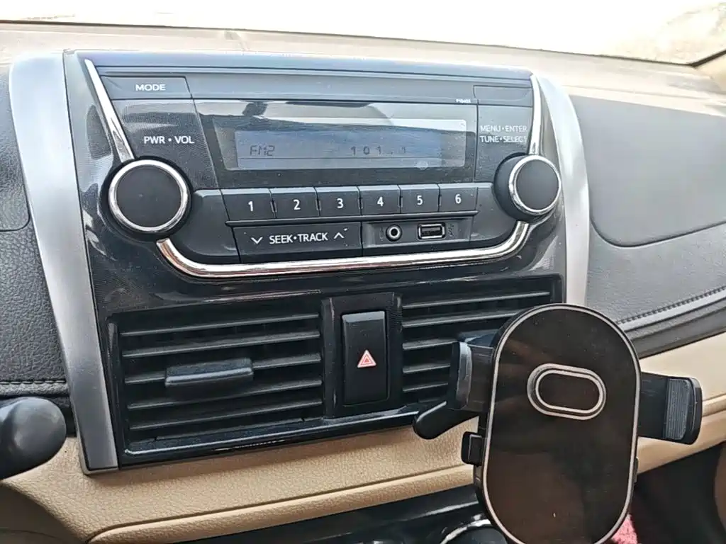 Toyota Vios 2015 — фото 13