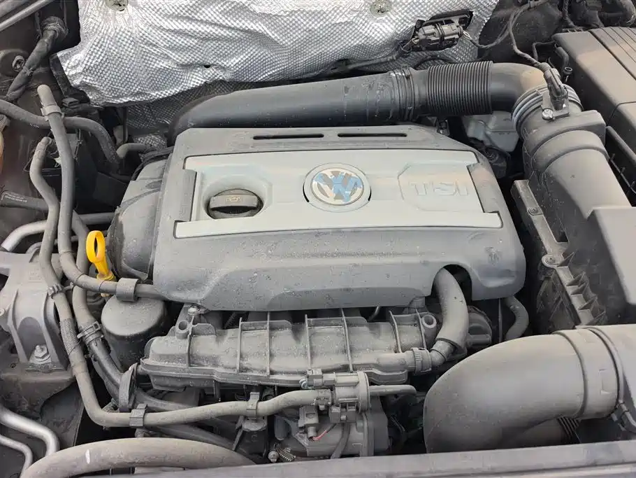 Volkswagen Tiguan 2015 — фото 10