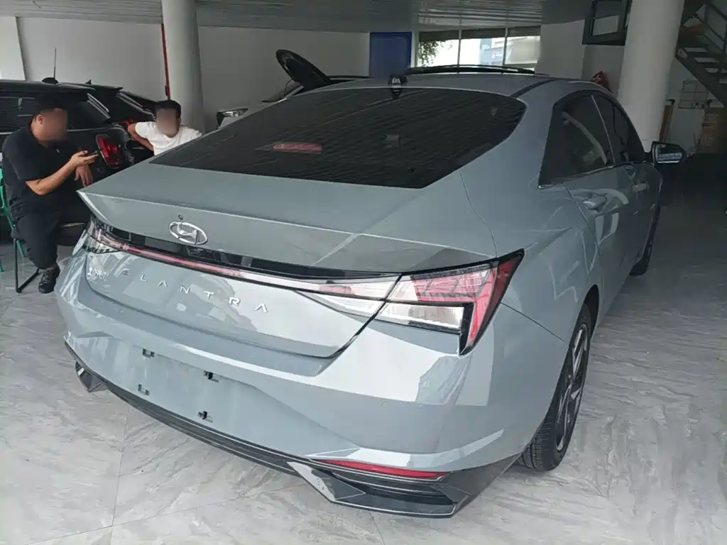 Hyundai Elantra 2020